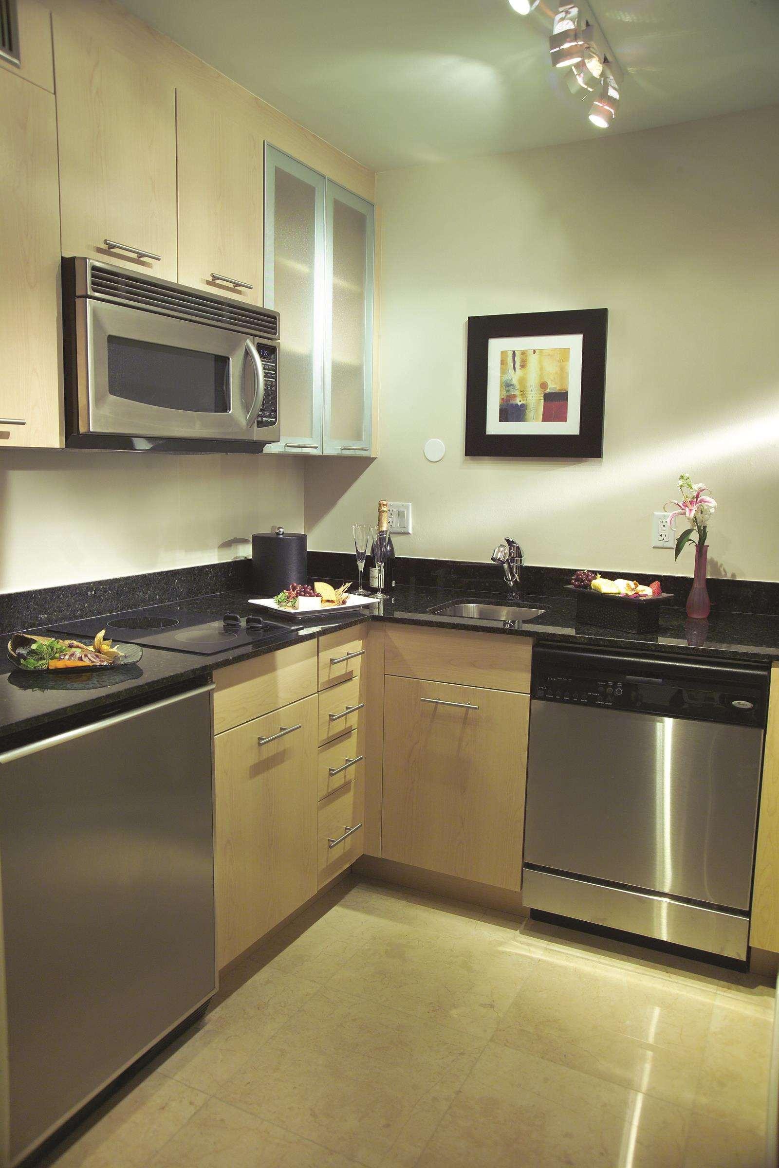 Gallery One - A Doubletree By Hilton