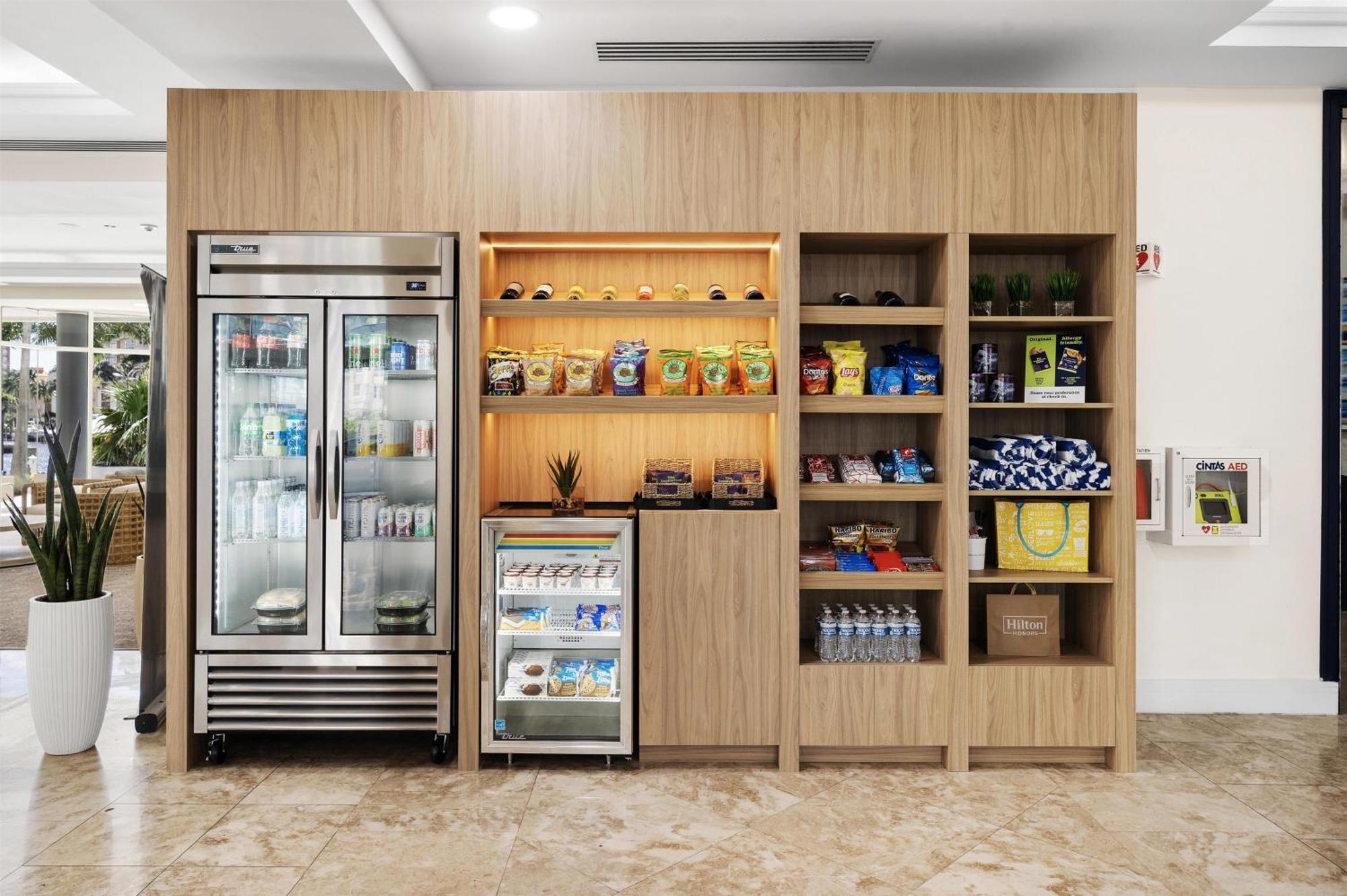 Gallery One - A Doubletree By Hilton Fort Lauderdale